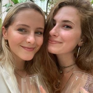 Meet your Posher, Sabrina